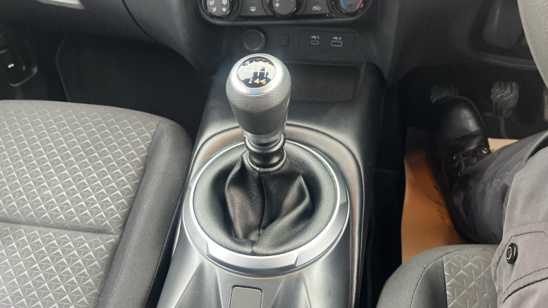 Nissan Juke 1.0 DiG-T Acenta Premium 5dr Petrol Hatchback